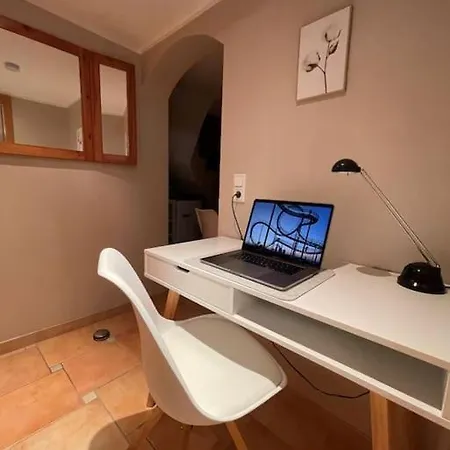 Apartmán Kuehles Souterrain Mit Privater Sauna Und Terrasse *