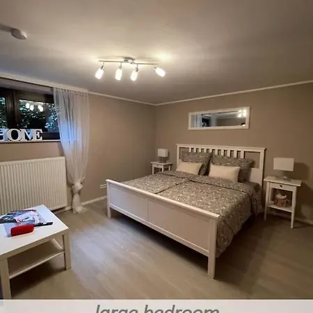 Apartmán Kuehles Souterrain Mit Privater Sauna Und Terrasse Duisburg