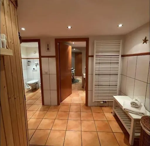 Souterrain-apartment Mit Privater Sauna Duisburg